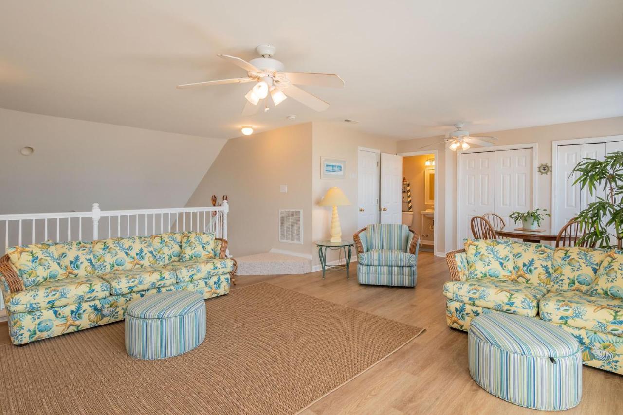 Katie Lou'S Place By Oak Island Accommodations Caswell Beach Eksteriør bilde
