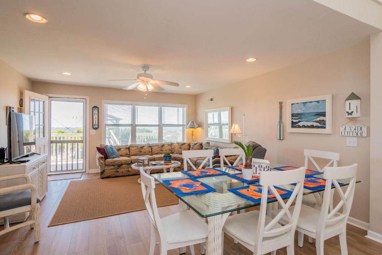 Katie Lou'S Place By Oak Island Accommodations Caswell Beach Eksteriør bilde