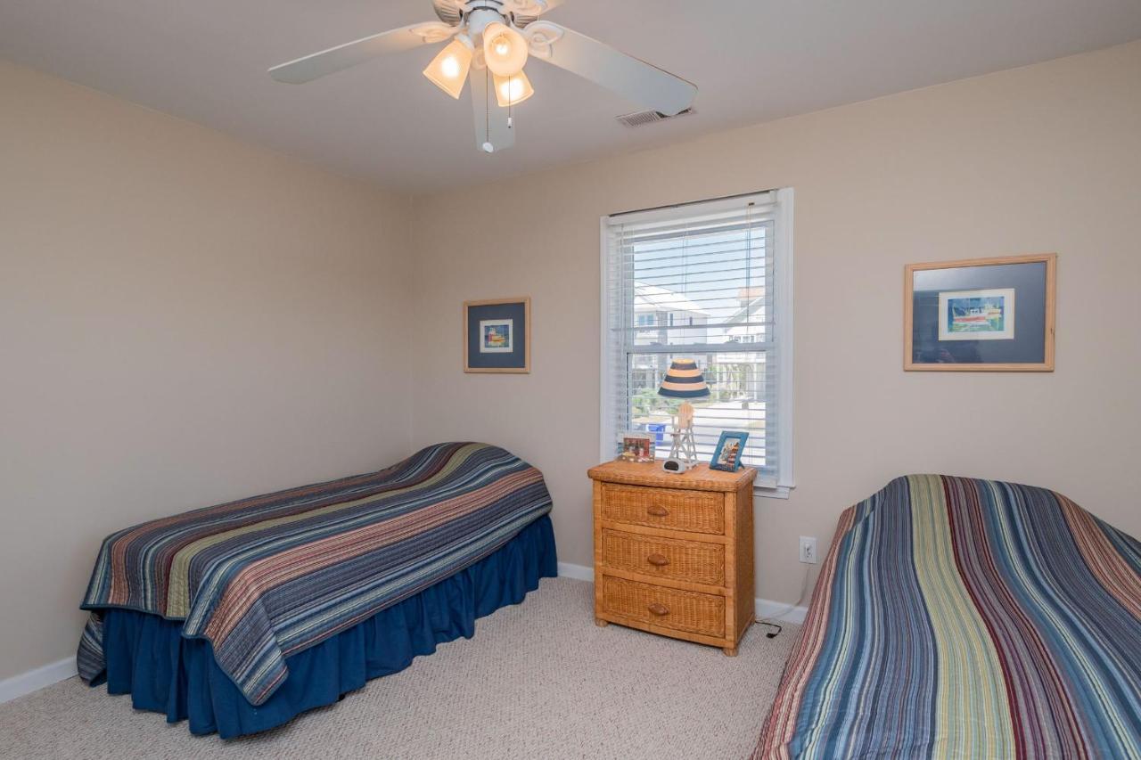 Katie Lou'S Place By Oak Island Accommodations Caswell Beach Eksteriør bilde