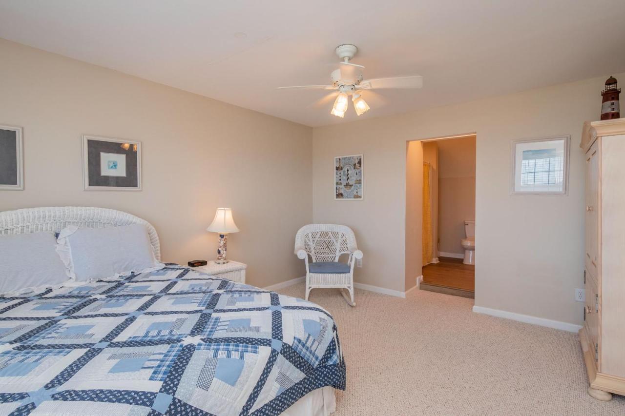 Katie Lou'S Place By Oak Island Accommodations Caswell Beach Eksteriør bilde