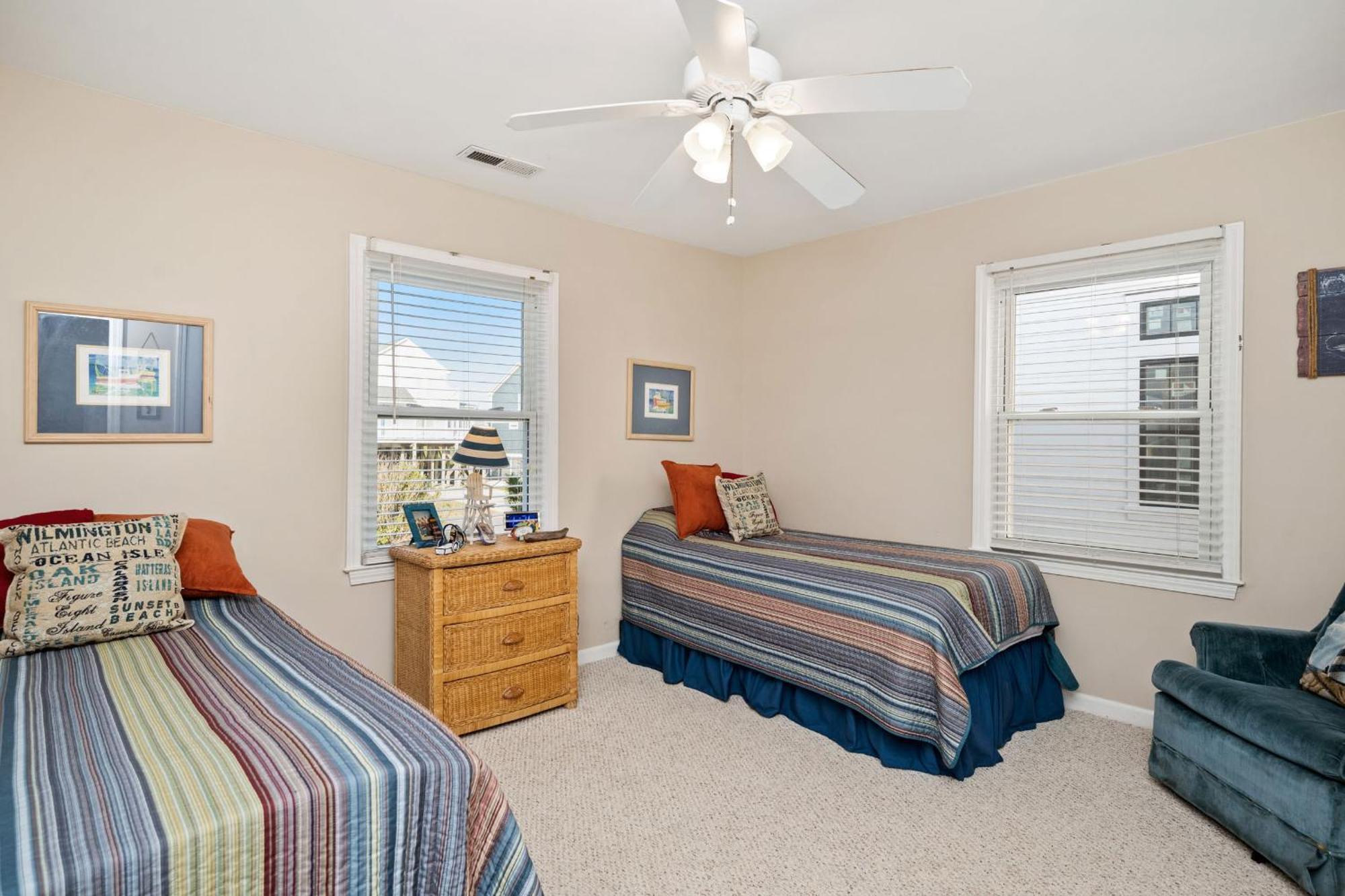 Katie Lou'S Place By Oak Island Accommodations Caswell Beach Eksteriør bilde